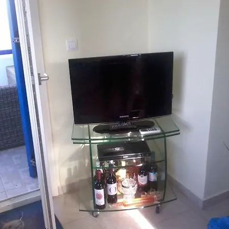 Apartment Florans Azolimnos
